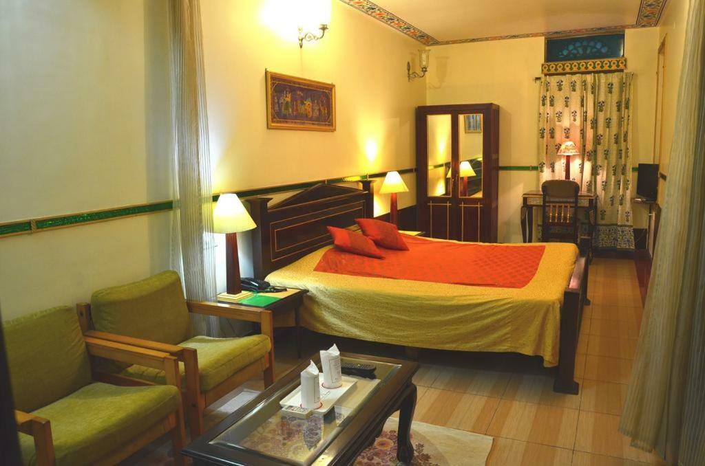 Vimal Heritage 3*
